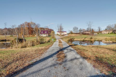 Russell Springs Vacation Rental | 1BR | 1BA | Step-Free Entry | 1,000 Sq Ft