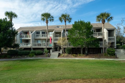 1644 Courtside Villa is a second floor 2 bedroom, 2 bath villa.