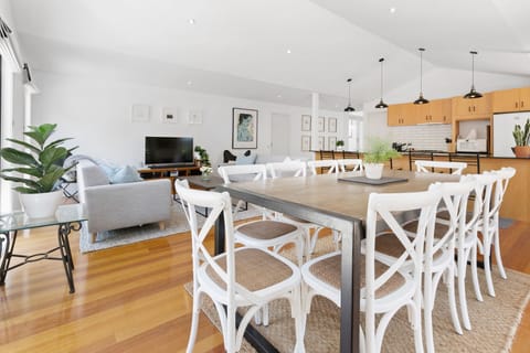 Indoor Dining (open plan living/kitchen/dining)