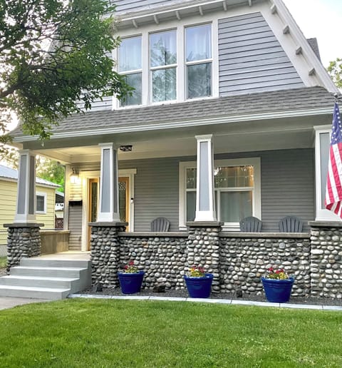 Newly renovated Craftsman home and centrally located in Spokane!