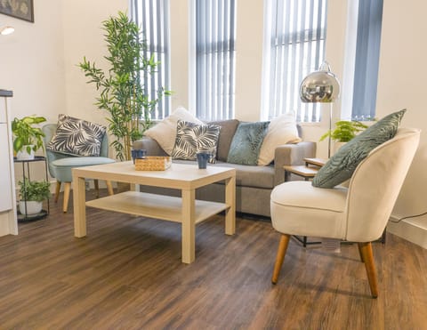 95789687-2f82-4045-b74d-c913e09983ef