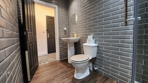 f1cd5398-0c8f-458a-be8f-254112a975c8