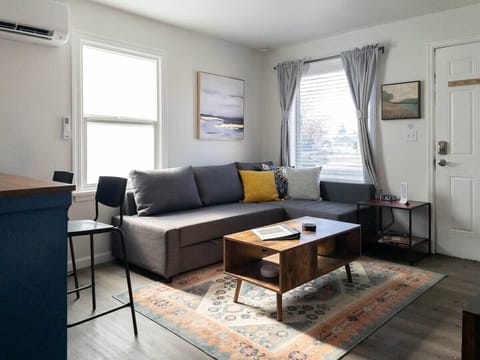 #StayInMyDistrict #BookDirect