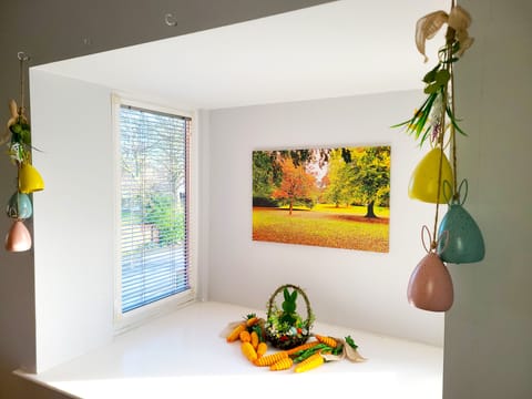 Dining room window box, light, bright and all ready for Easter guests!