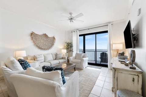 Welcome to Grand Pointe 401!