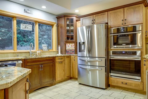 Fully Equipped Kitchen | Cooking Essentials