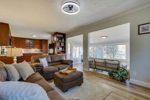 Interior | Single-Story Home | Central Heating & A/C | Free WiFi