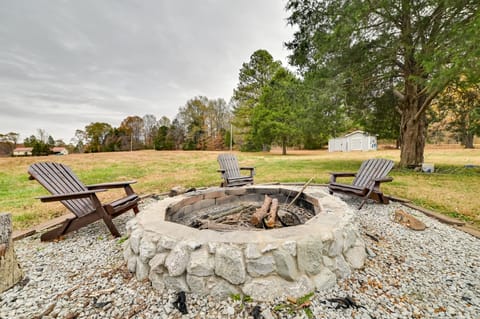 House Exterior | Wood-Burning Fire Pit