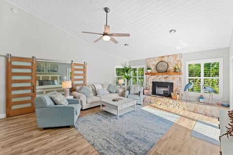 Spacious, newly remodeled living room with modern touches.