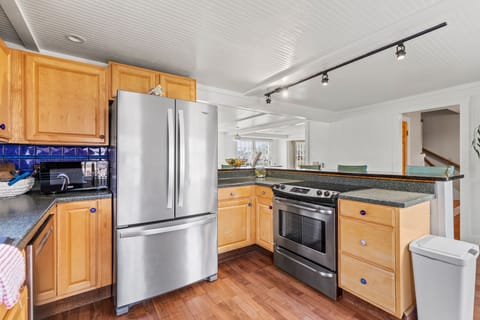 Fully stocked kitchen