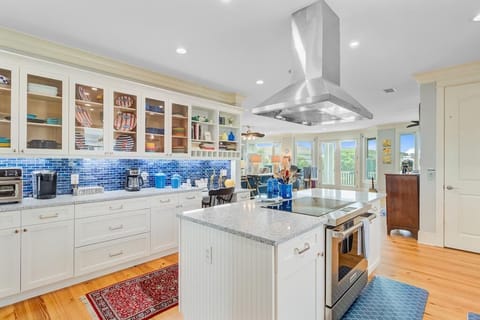 New Kitchen at 518 Carolina Tide Time