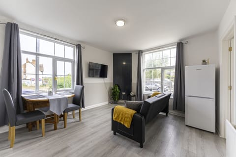 Spacious bright living space