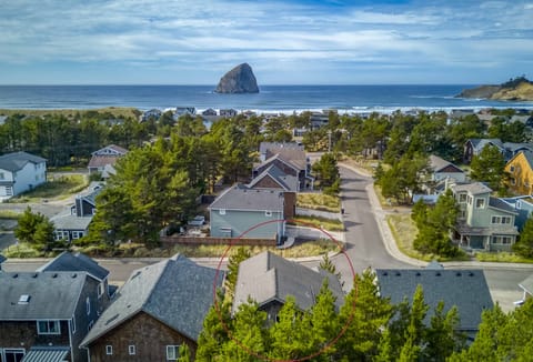 Location of Home in the Neighborhood