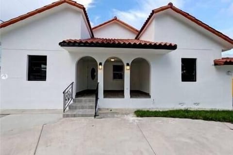 B651d9c8 80fd 4a67 a937 792ba3dca62b