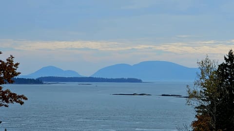 Sullivan overlook (15min away)
