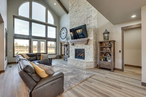 McCall Vacation Rental | 4BR | 2.5BA | Step-Free Entry | 2,900 Sq Ft