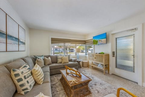 Tranquil Palm: Perfect north-end location House in Anna Maria Island