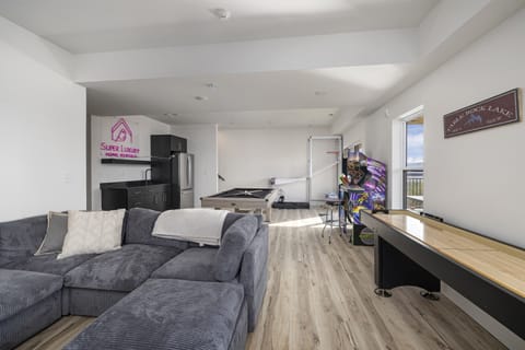 Basement Level: Family Room 