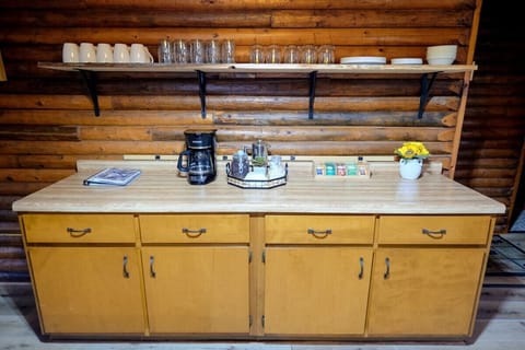 Coffee Bar / Guest Center