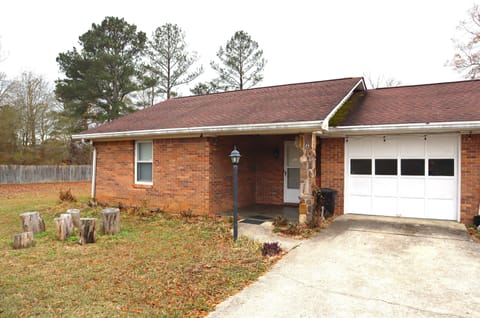 Left unit of the duplex is rental