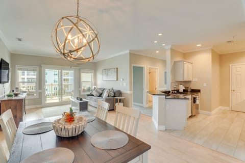 Dining Room | Fully Equipped Kitchen