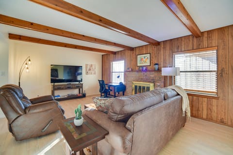 Albuquerque Vacation Rental | 2BR | 2BA | 1,500 Sq Ft | 1 Step to Enter