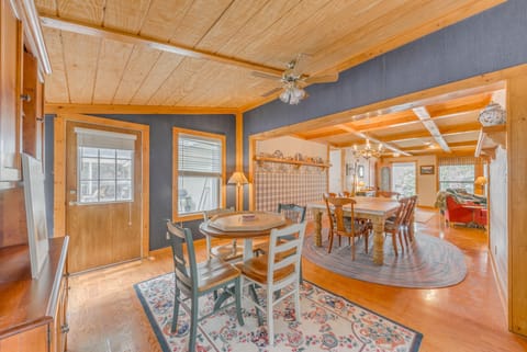 Cloudcroft Vacation Rental | 4BR | 3BA | Steps to Enter | 2,862 Sq Ft