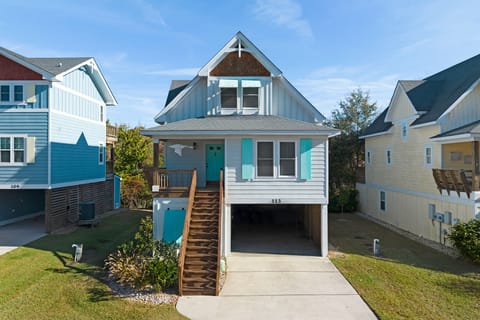 CLP113: Aqua Adventure | Front Exterior