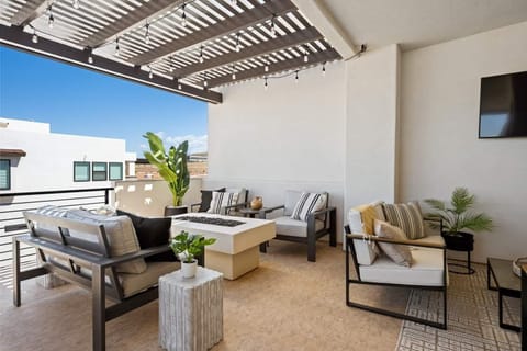 Balcony Patio Furniture / Firetable / Hot Tub