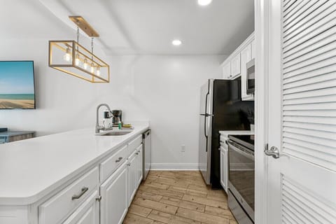 Fully applianced kitchen