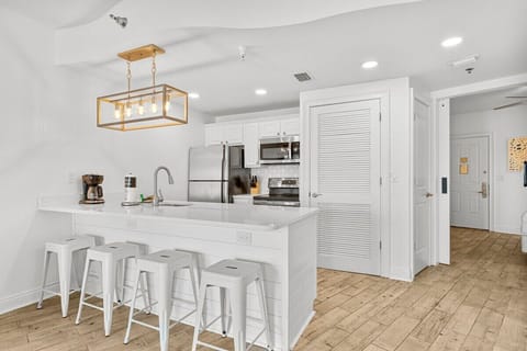 Fully applianced kitchen