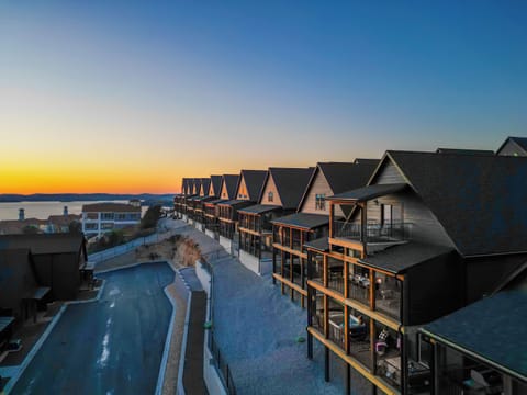 Blushing Buffalo is the only place with the 3rd level private deck. What a breathtaking view of the lake!