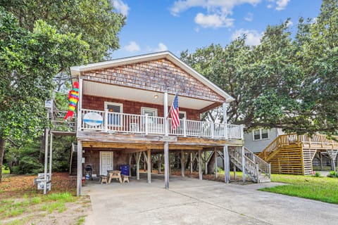 Exterior,Front Elevation,