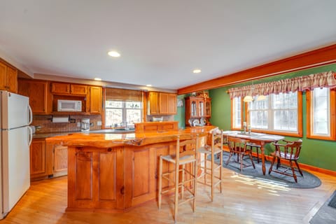 Kitchen | Crockpot | Blender