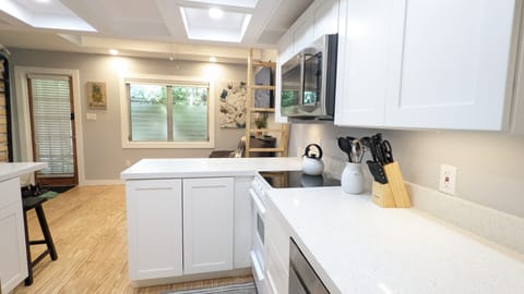 Quartz countertops