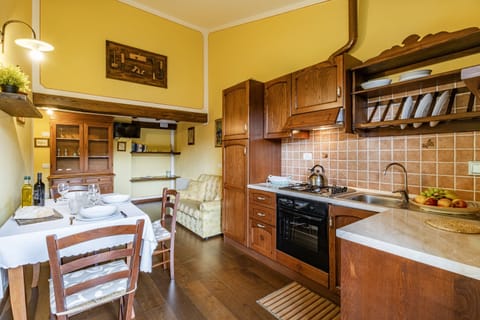 Kitchen and dining area