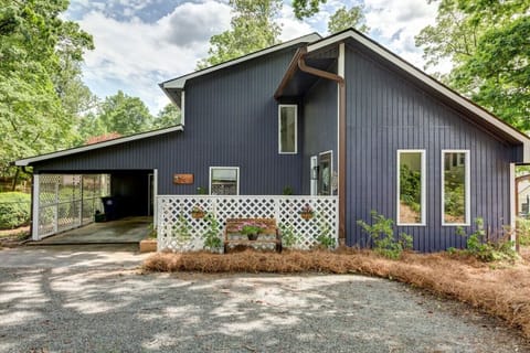 The Ardmore Chalet – your home away from home in Winston-Salem`s historic Ardmore neighborhood.