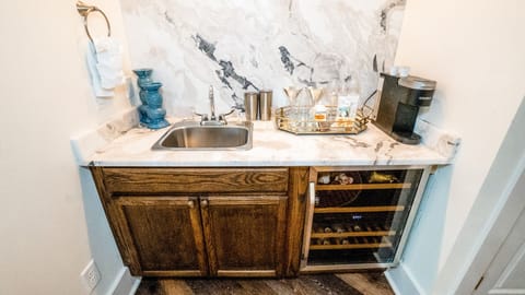 512501ae-85bc-4d3f-a2a8-f3c4acd72216