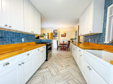 There's plenty of room for everyone in this large kitchen