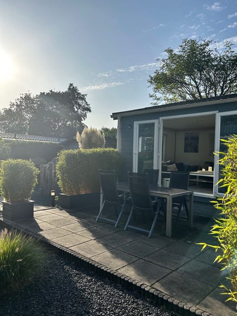 The garden with garden furniture at beach Resort Kamperland 1654 - EEZZ