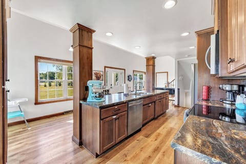 Kitchen - Kitchen Aid mixer!