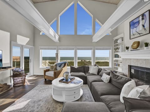 Living area with a Gorgeous view of the ocean. Sunrises are spectacular!