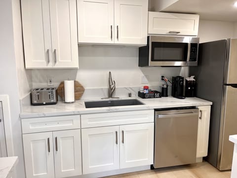 Nespresso and regular coffee maker available 