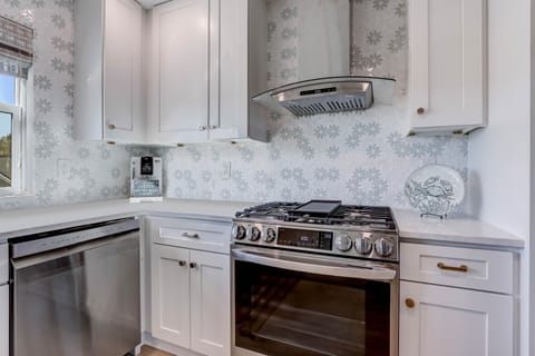 ... and an LG signature dual fuel stove offering both gas and electric cooking