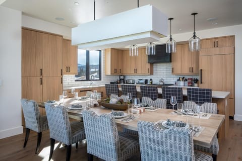 Dining Room, Dining Table, Furniture, Indoors, Table