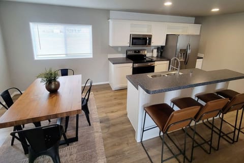 Dining room table designed for best meals