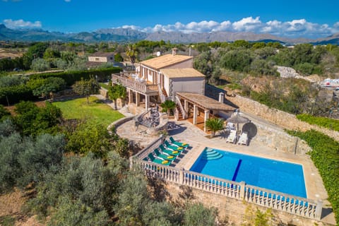 Villa in Alcudia for 8 persons with Pool and garden