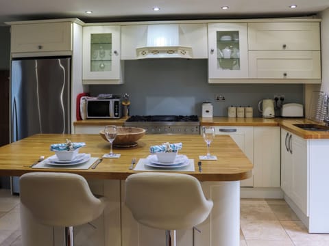 Kitchen | The Crog Loft - Bodwyddog, Rhiw, near Aberdaron