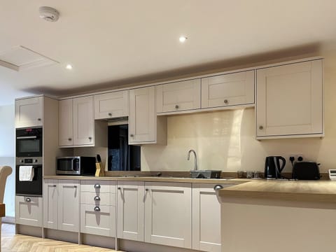 Kitchen | The Hideaway, Chapel-en-le-Frith