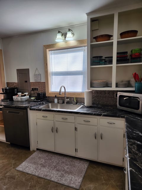 Kitchen with dishwasher